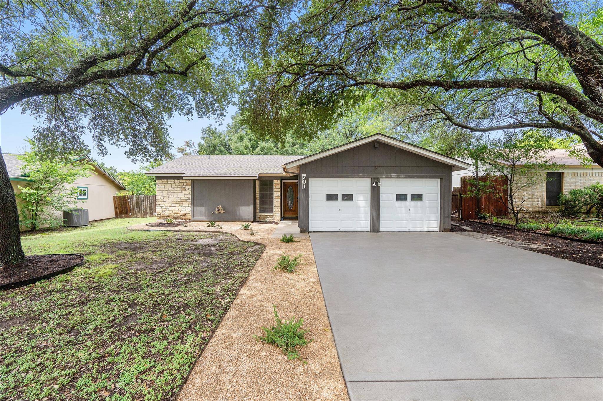 701 Riverwood DR, Cedar Park, TX 78613