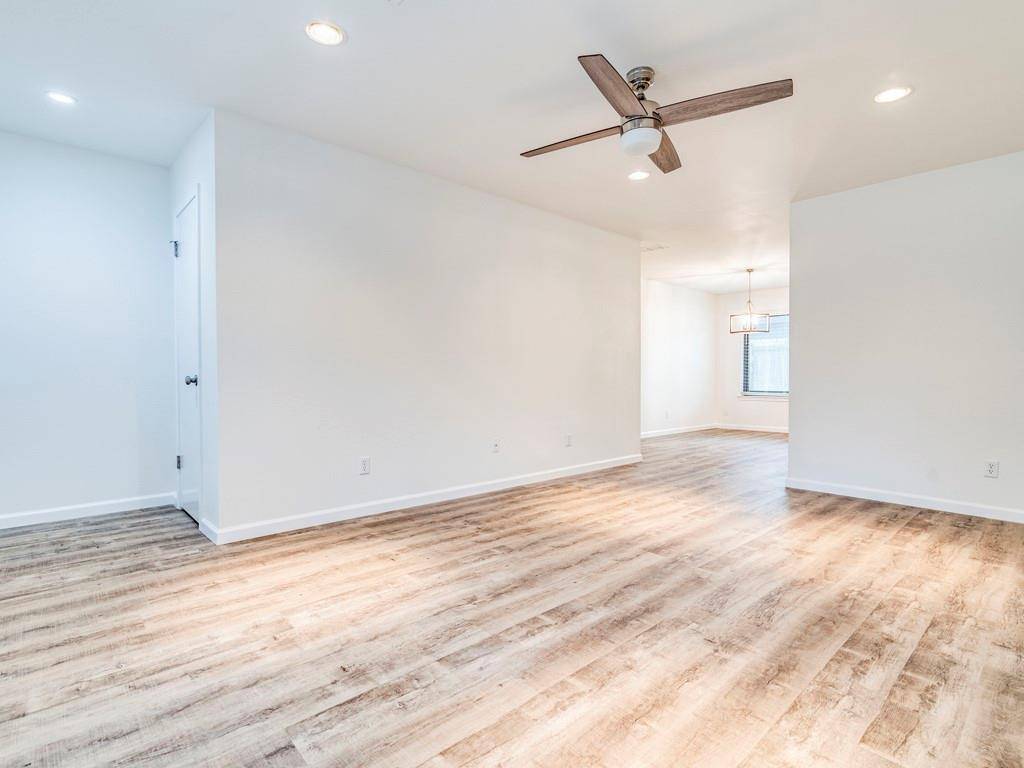 8305 Summer Side DR #165, Austin, TX 78759