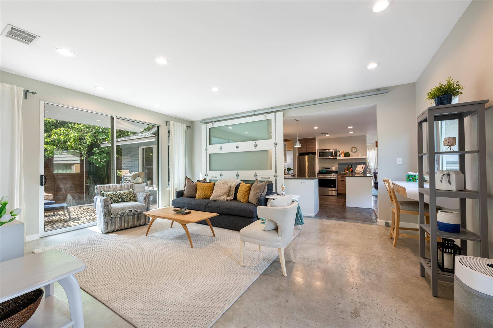 1404 Justin LN #1, Austin, TX 78757