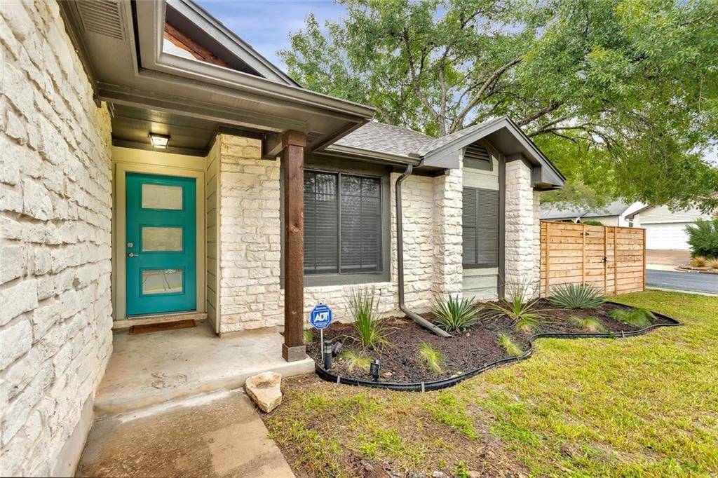 8900 Linton DR, Austin, TX 78748
