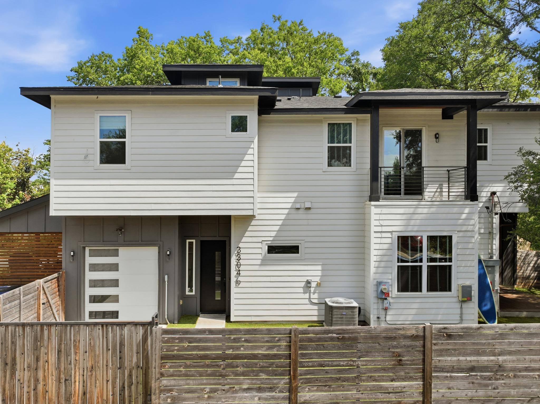 3304 E 17th ST #B, Austin, TX 78721