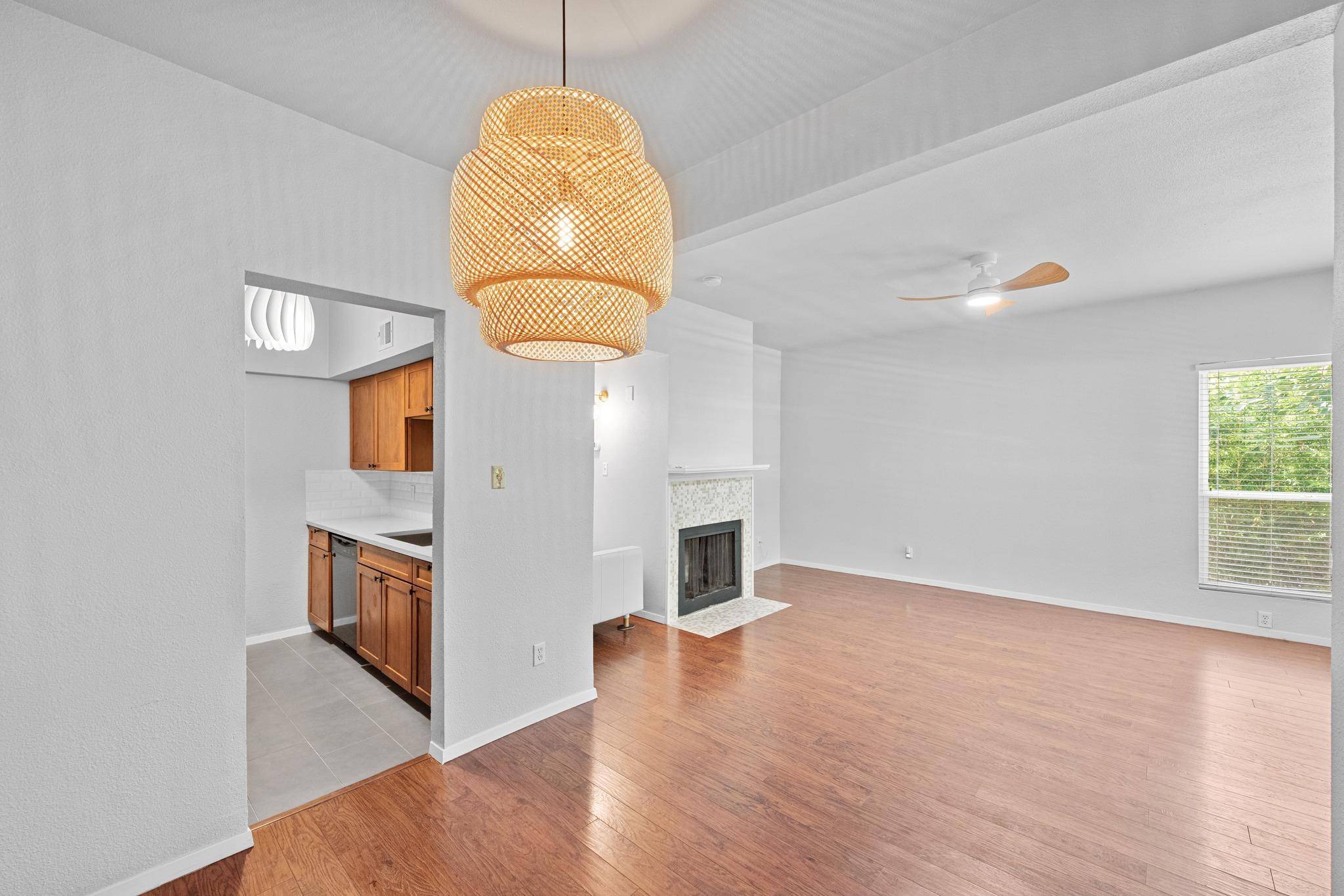 1509 W 39 1/2 ST #108, Austin, TX 78756