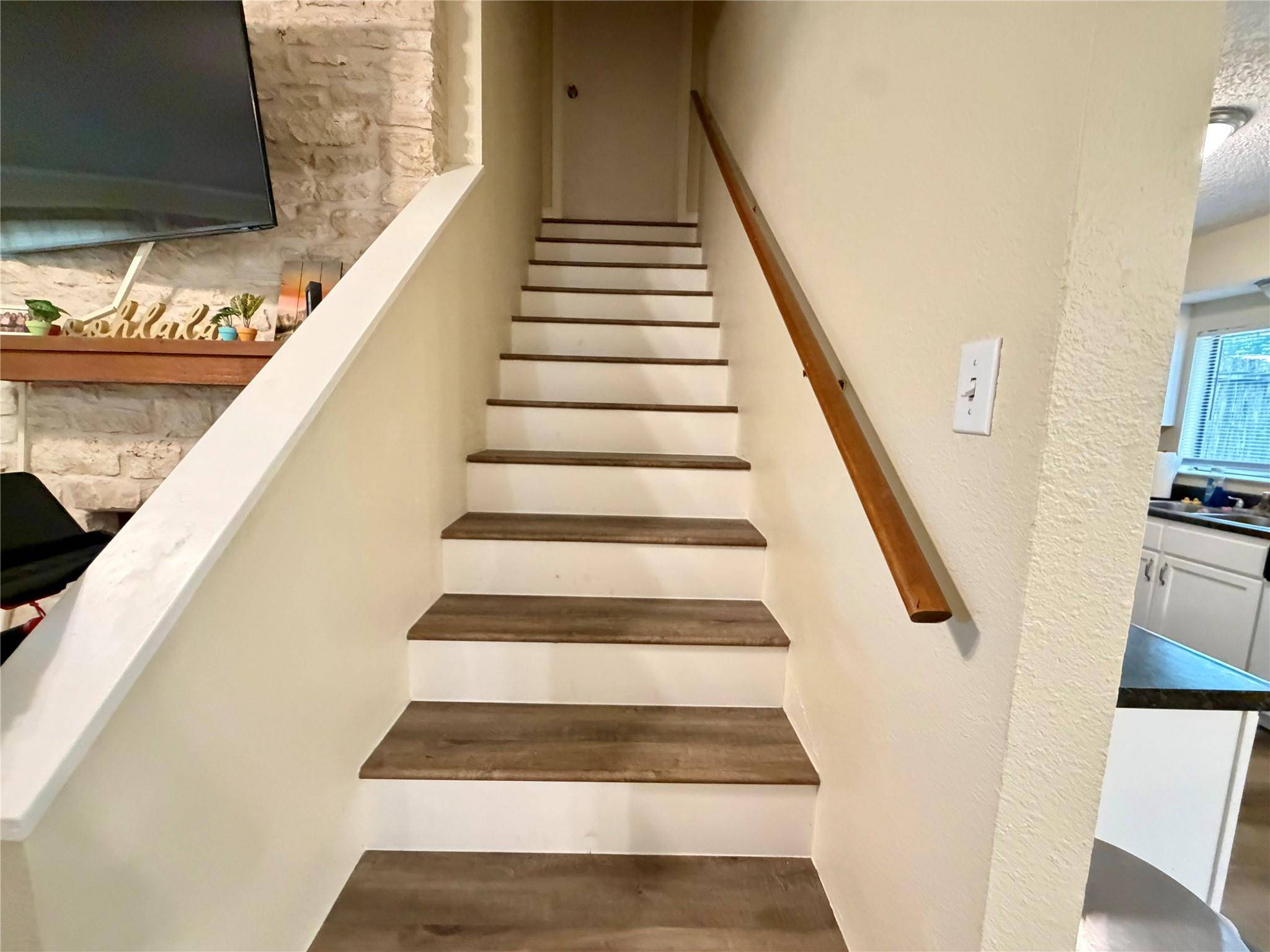 800 Terrell Hill DR, Austin, TX 78704