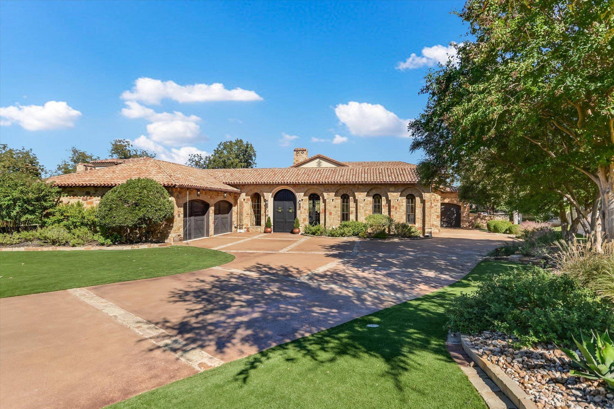 252 LA SERENA LOOP, Horseshoe Bay, TX 78657