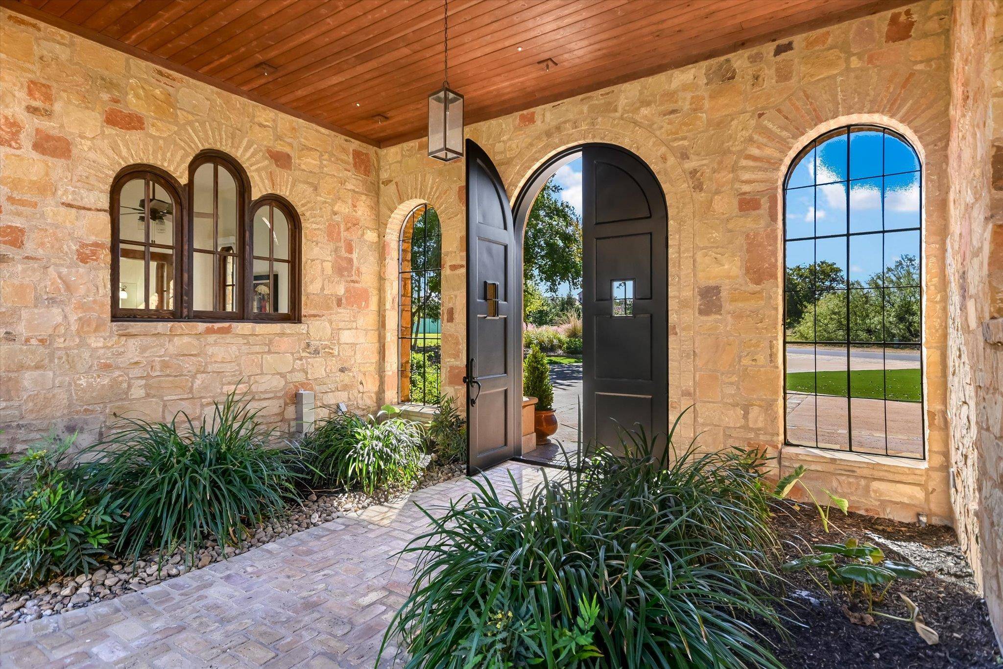 252 LA SERENA LOOP, Horseshoe Bay, TX 78657