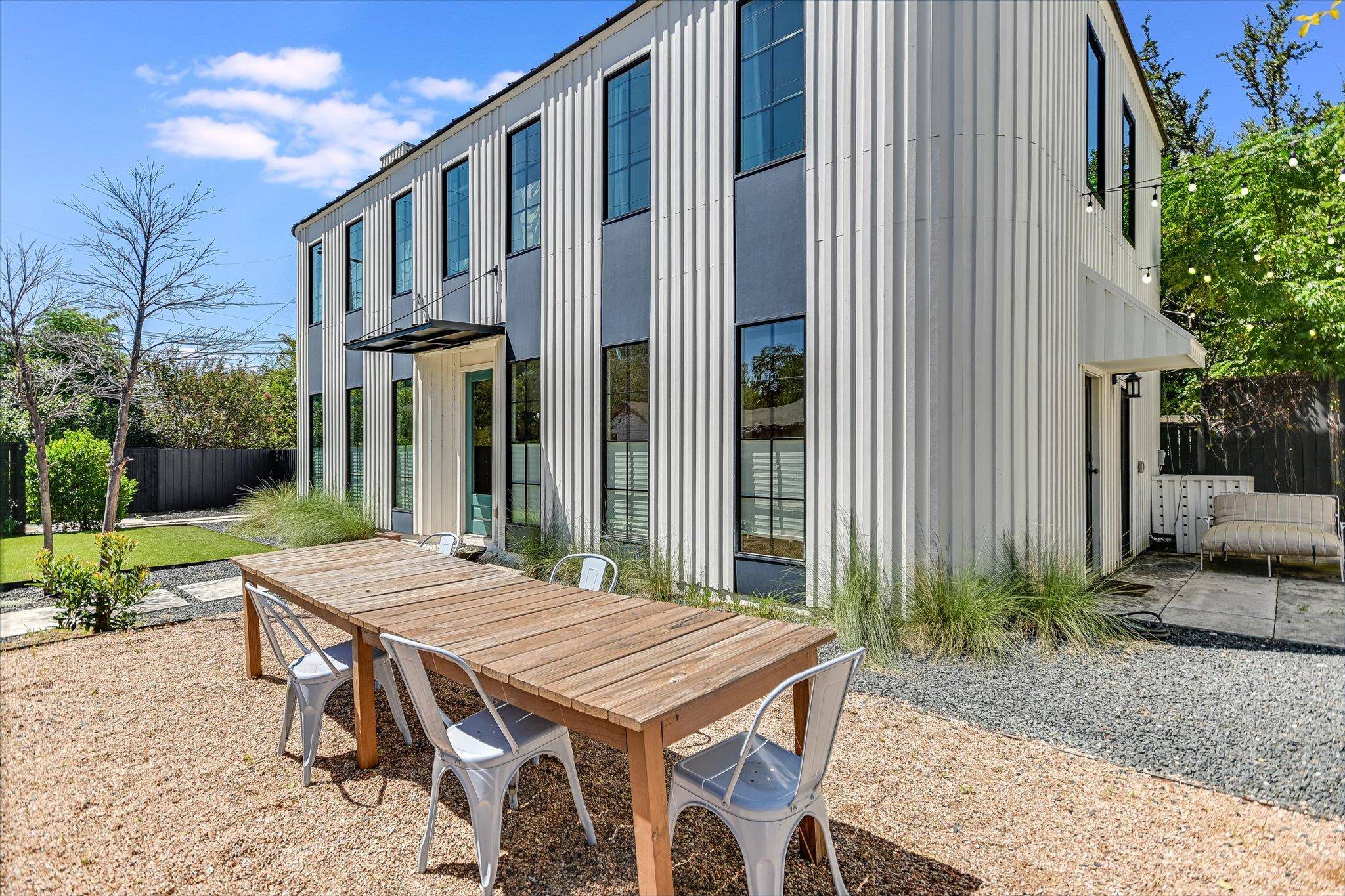 1300 Navasota ST, Austin, TX 78702