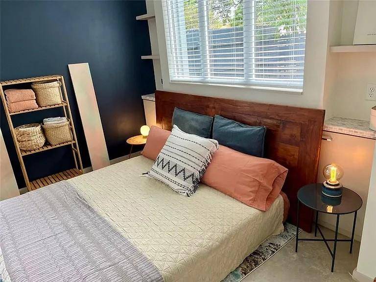 4601 Kitty Ave #B, Austin, TX 78721