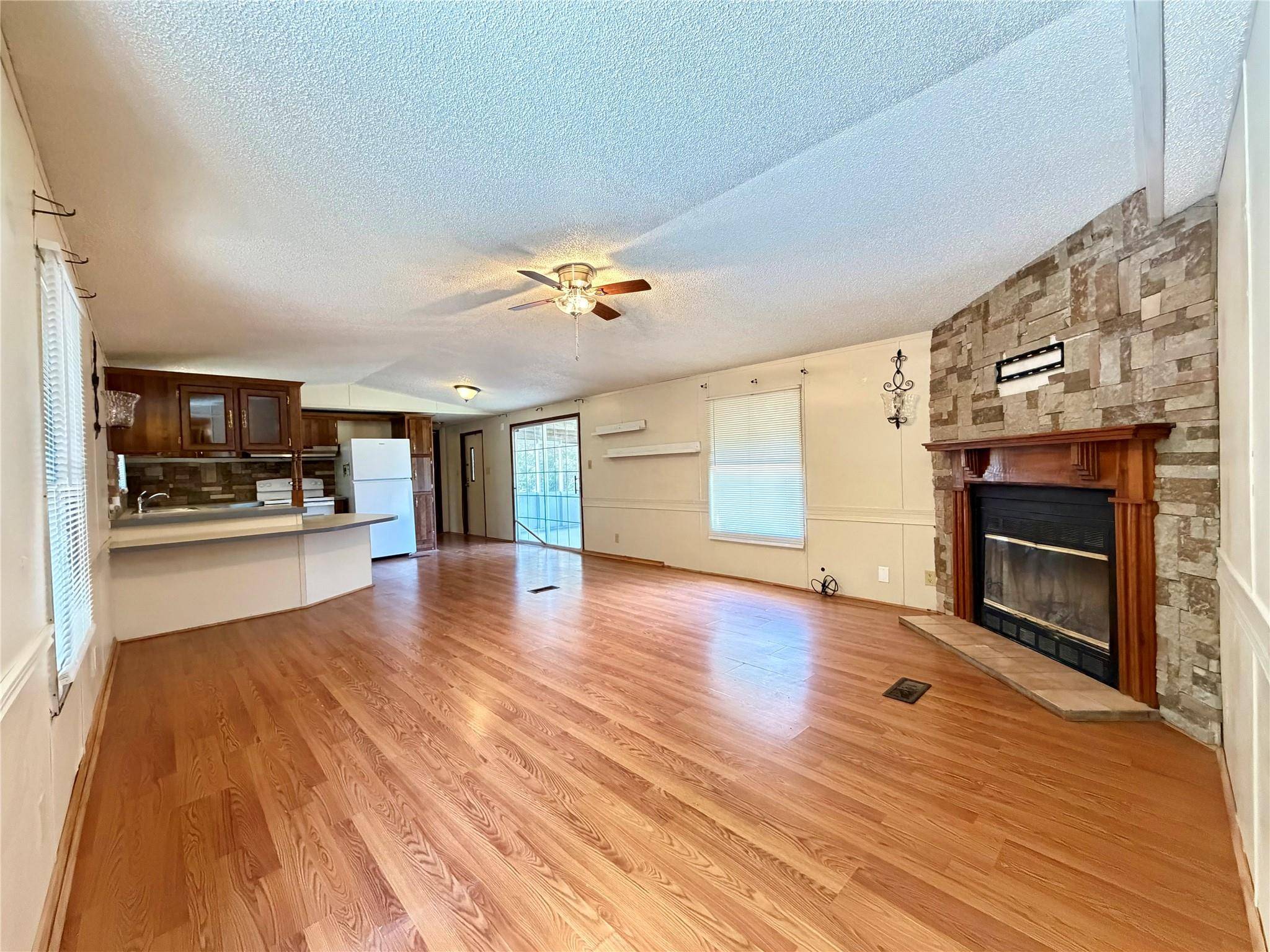 382 County Road 4450, Kempner, TX 76539