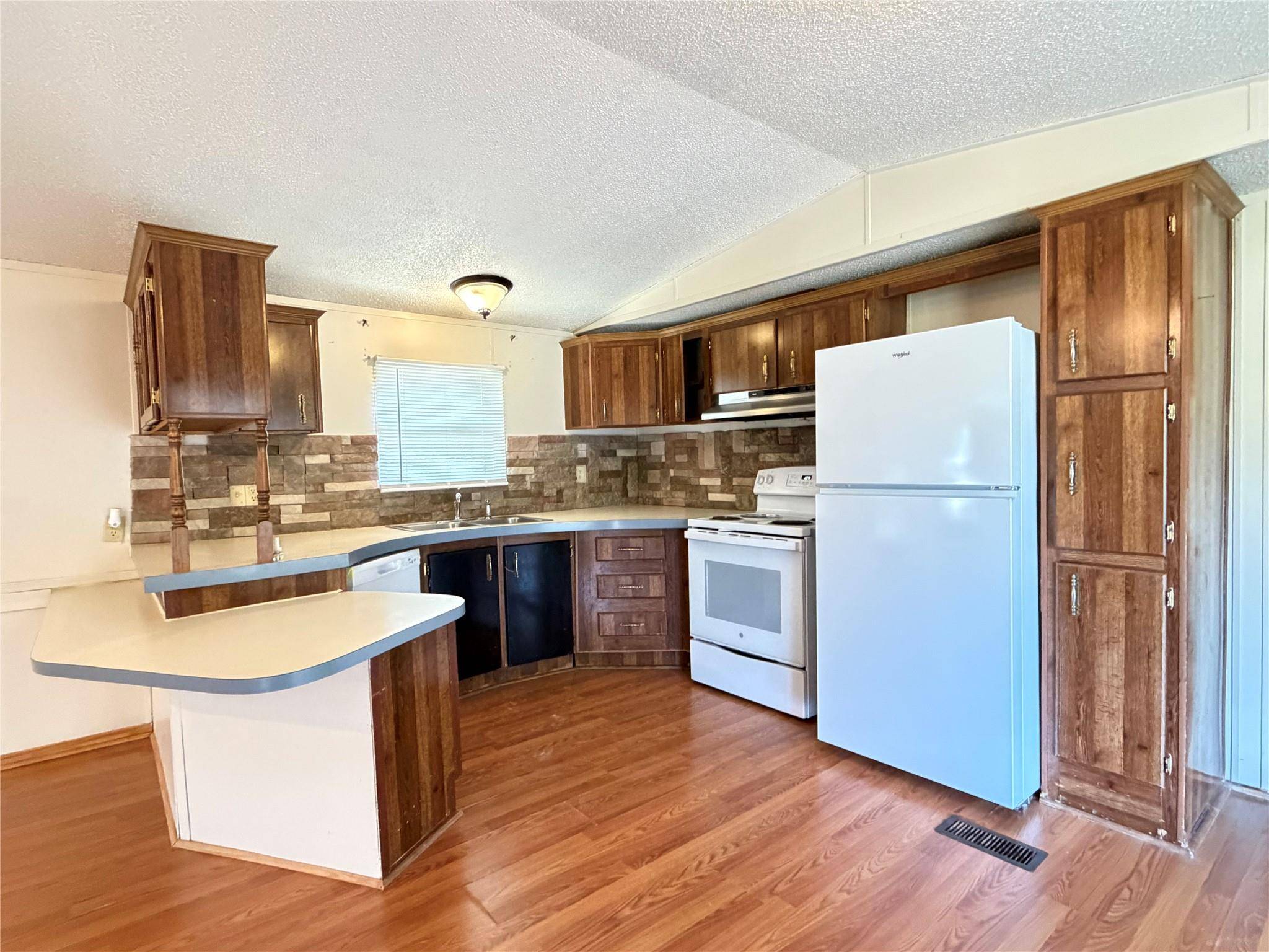 382 County Road 4450, Kempner, TX 76539