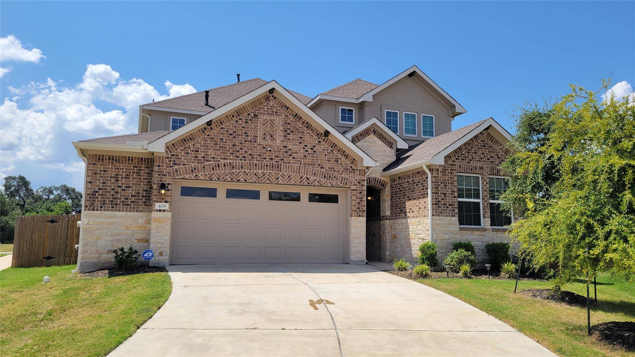 429 Tinto ST, Leander, TX 78641