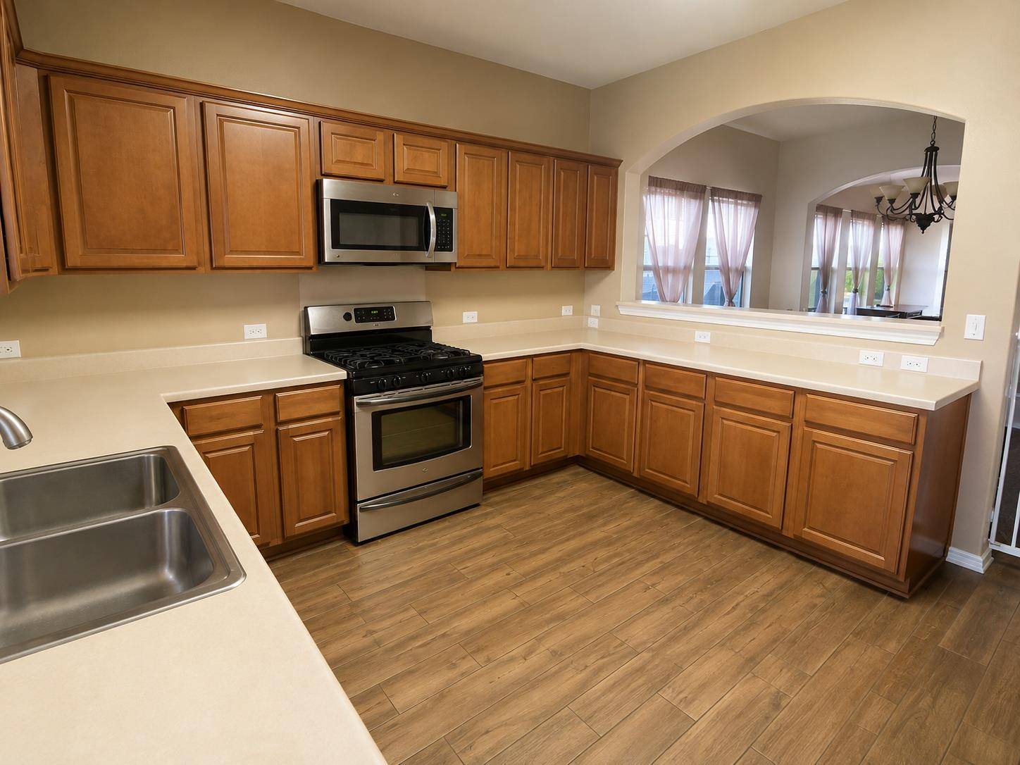 305 Dark Horse LN, Buda, TX 78610