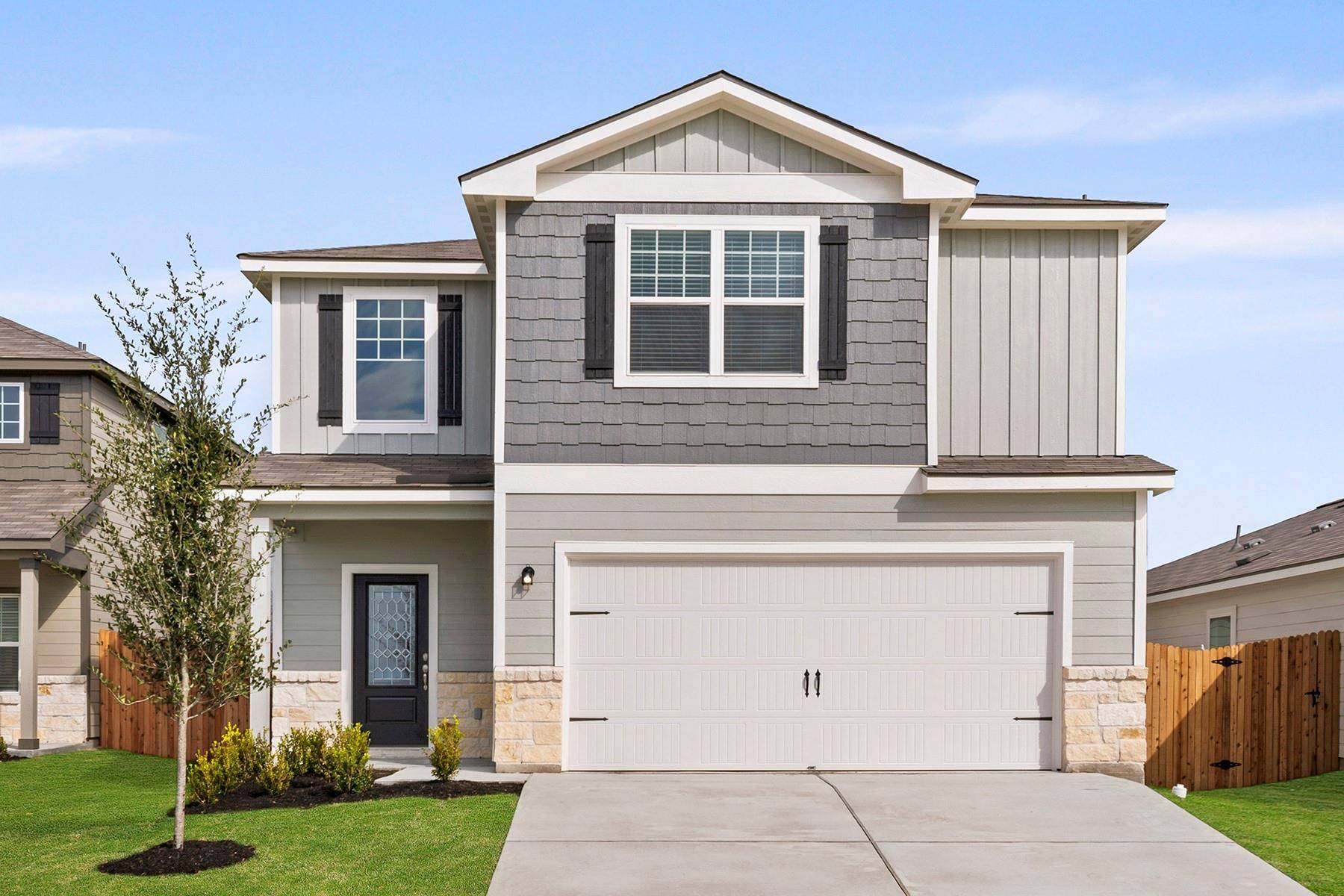 104 Captain Dooley LN, Jarrell, TX 76537