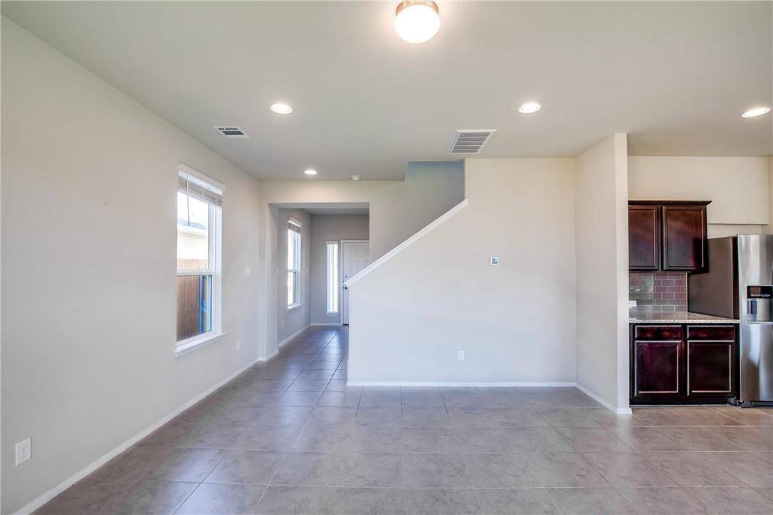 226 Trailside LN, Bastrop, TX 78602