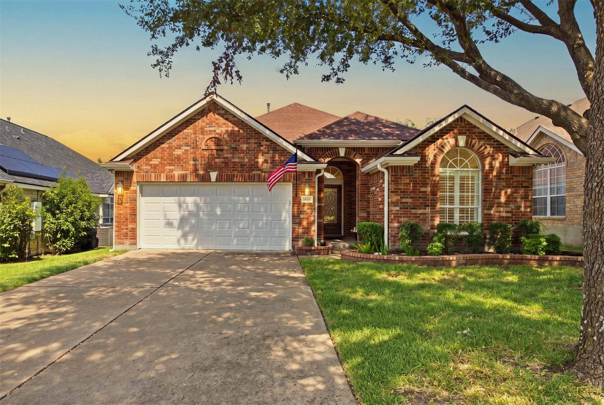 1833 Paradise Ridge DR, Round Rock, TX 78665