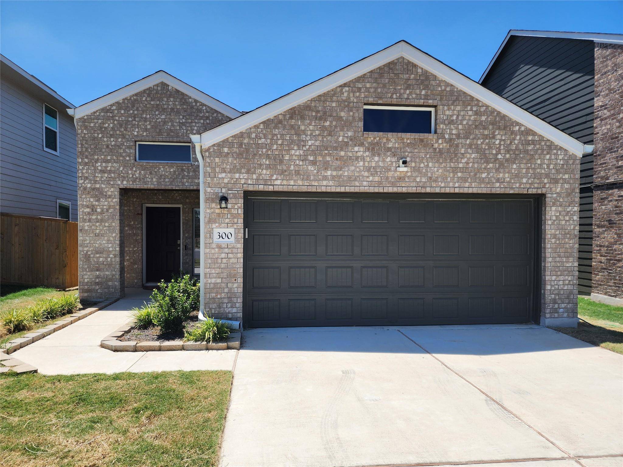 300 The Bad WAY, Jarrell, TX 76537