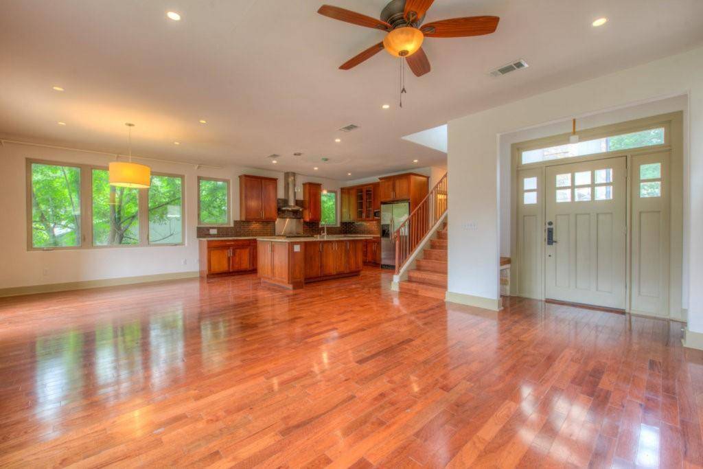 605 Peacock LN #C, Austin, TX 78704