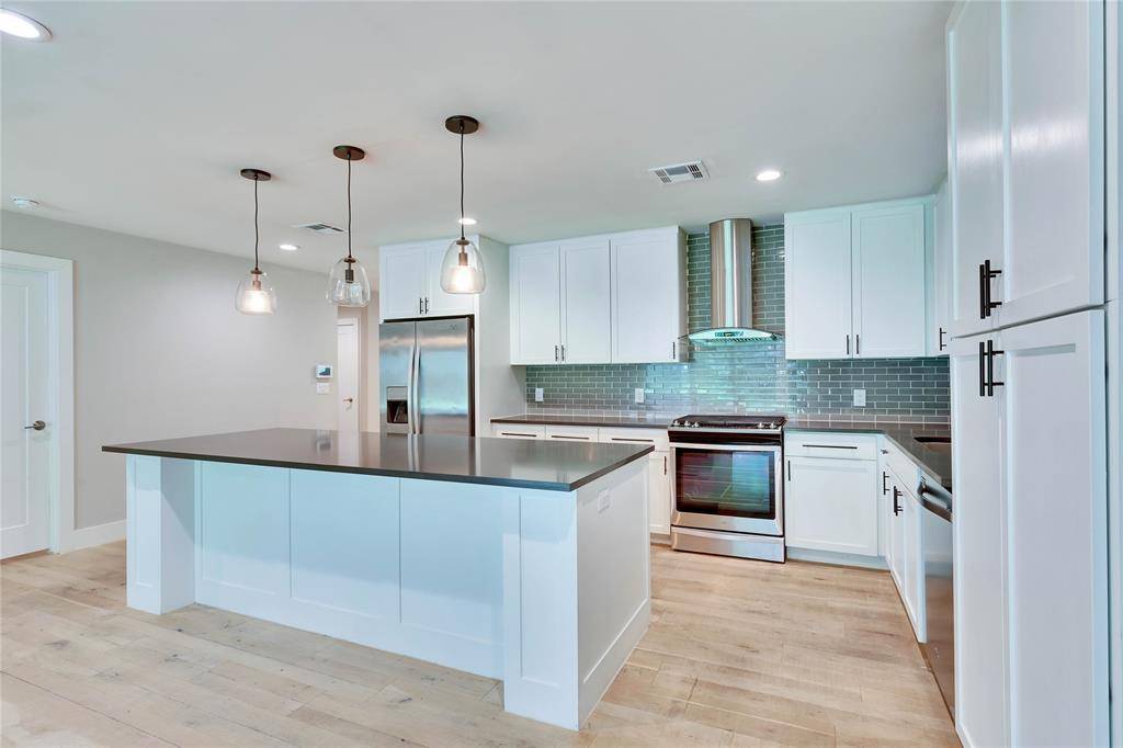 6203 Cary DR, Austin, TX 78757