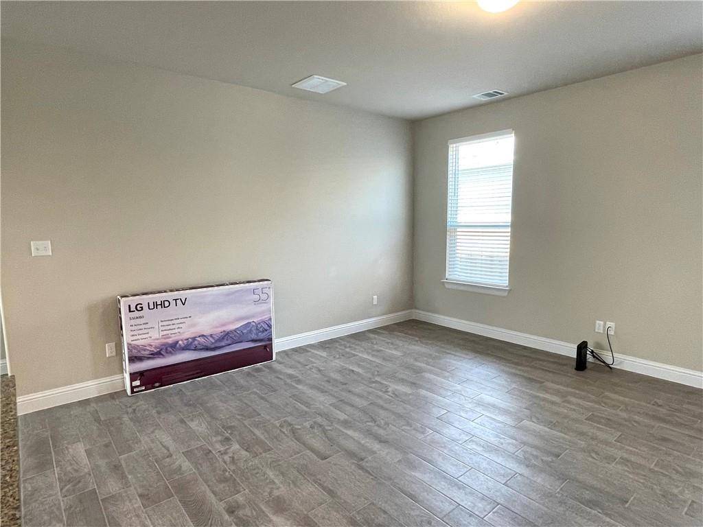 148 Riverhill DR, Georgetown, TX 78628