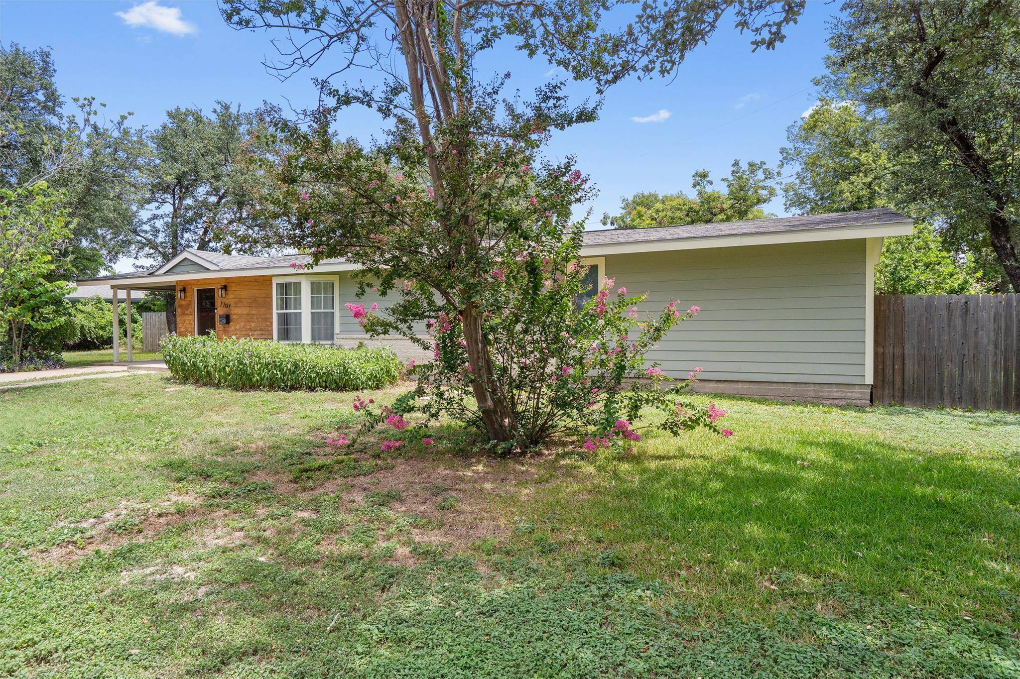 7707 Robalo RD, Austin, TX 78757