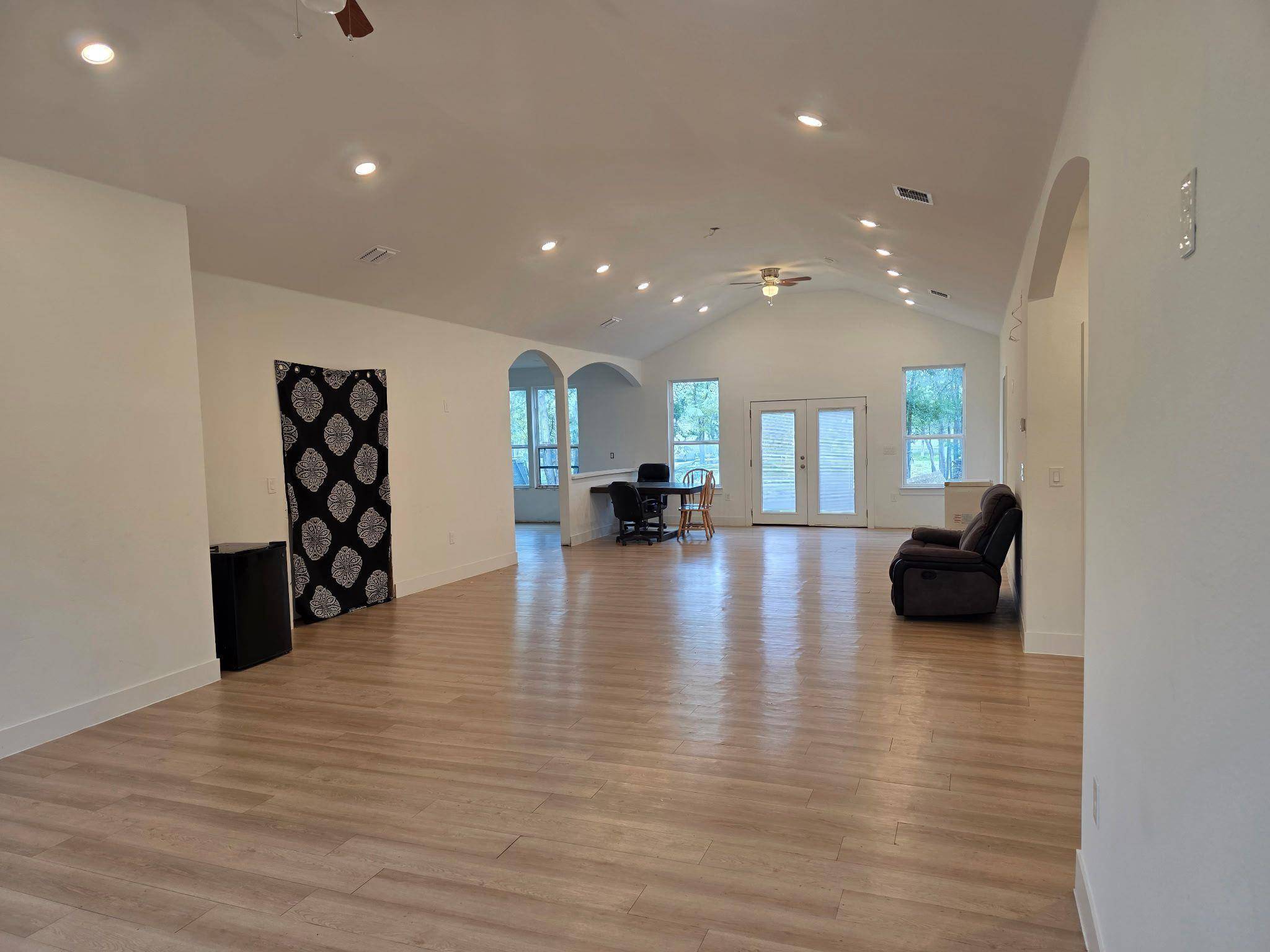 134 Plumeria DR, Dale, TX 78616