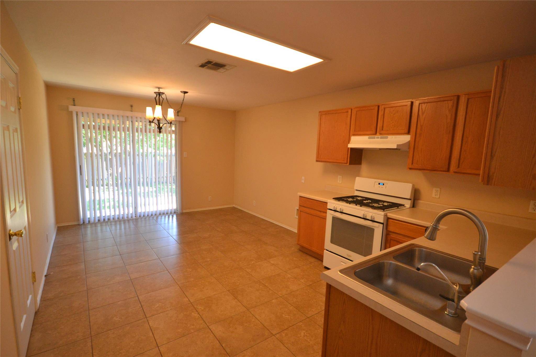 200 Lombard DR, Leander, TX 78641