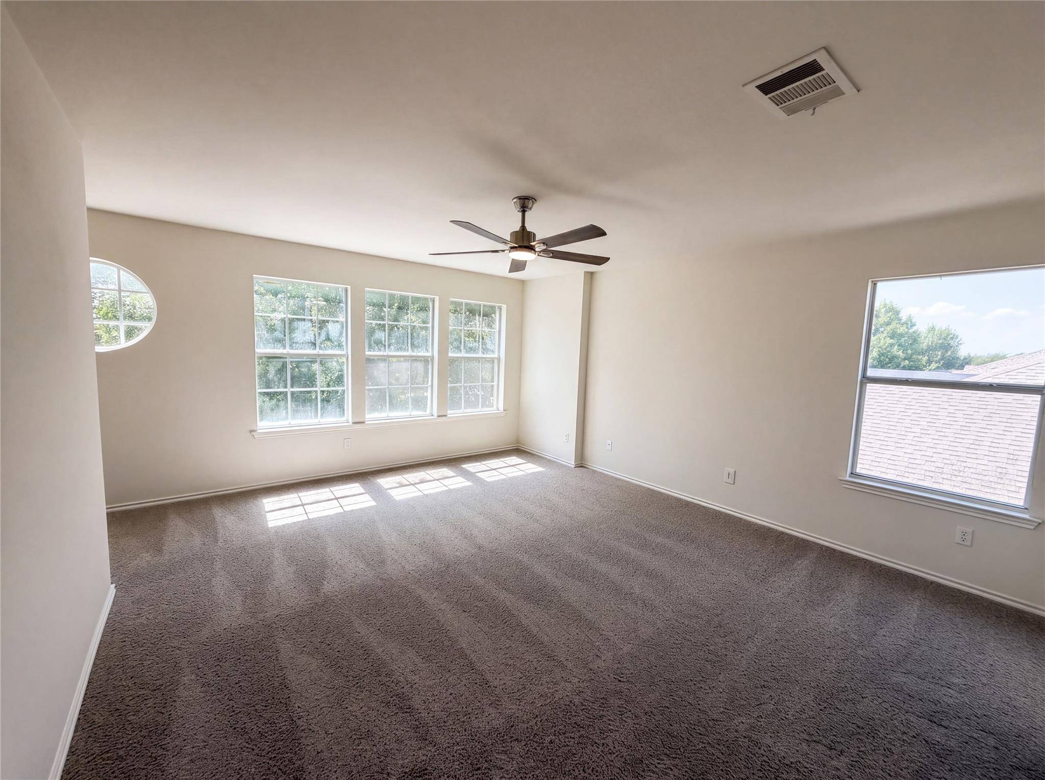 710 Encanto DR, Leander, TX 78641
