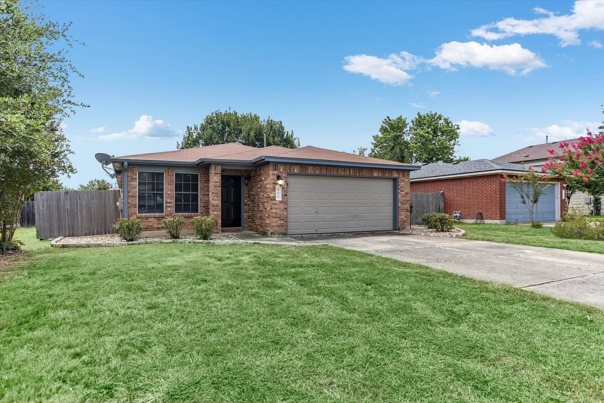 400 Ashbury DR, Leander, TX 78641