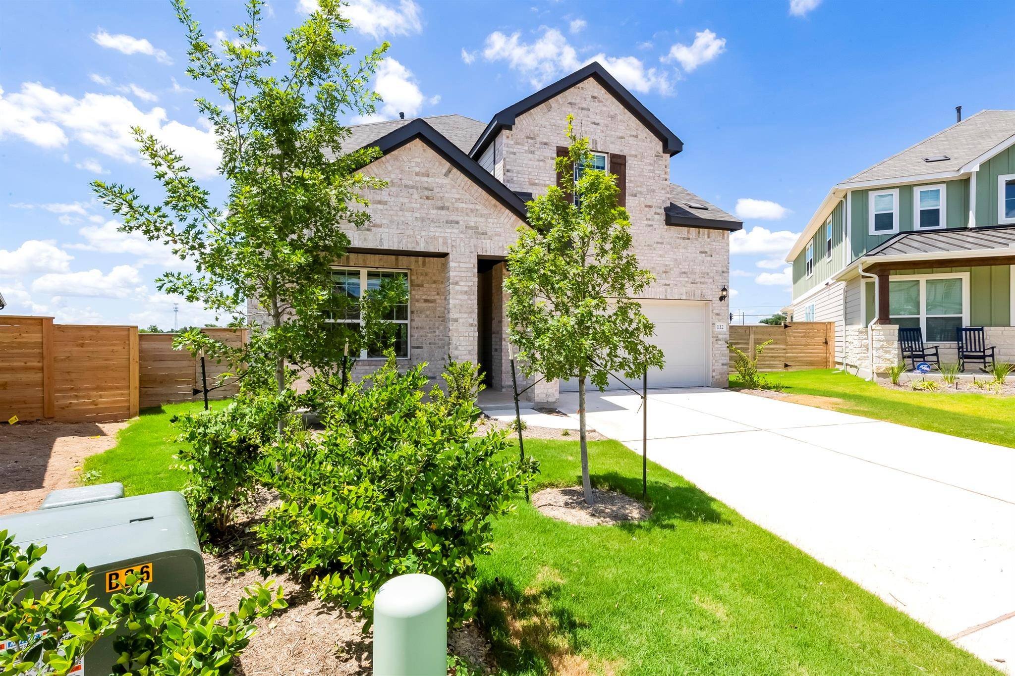 132 Inlet LN, Leander, TX 78641