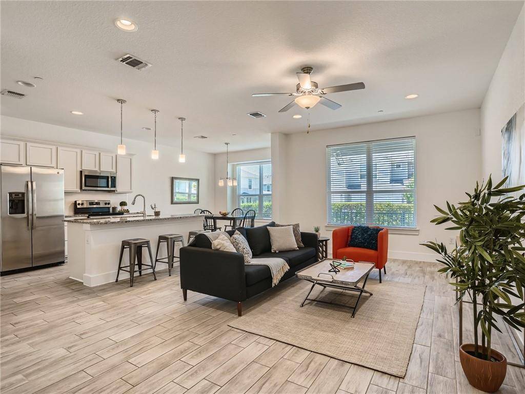 1802 Roseburg DR, Austin, TX 78754