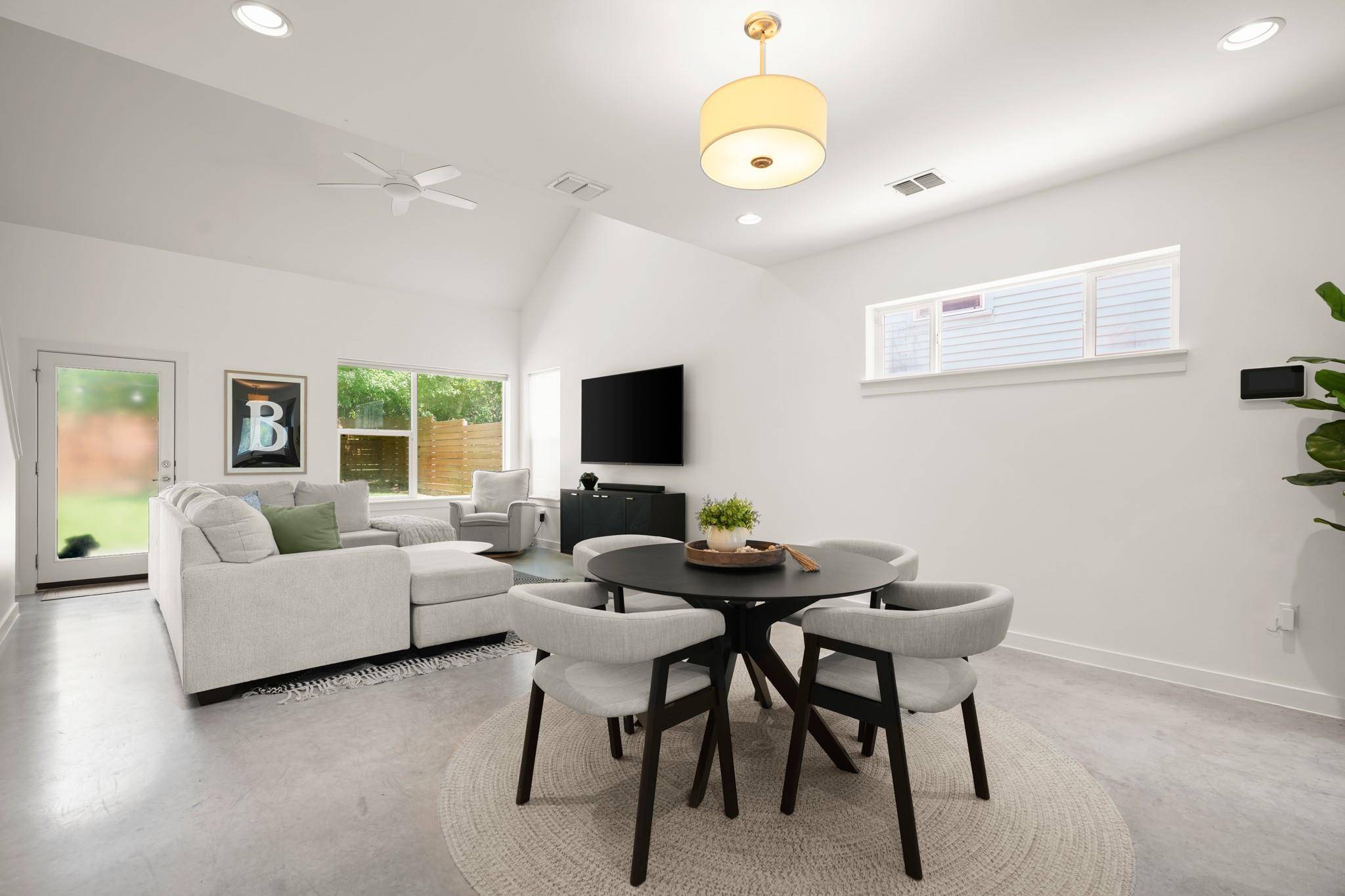 5616 S 1st ST #18, Austin, TX 78745