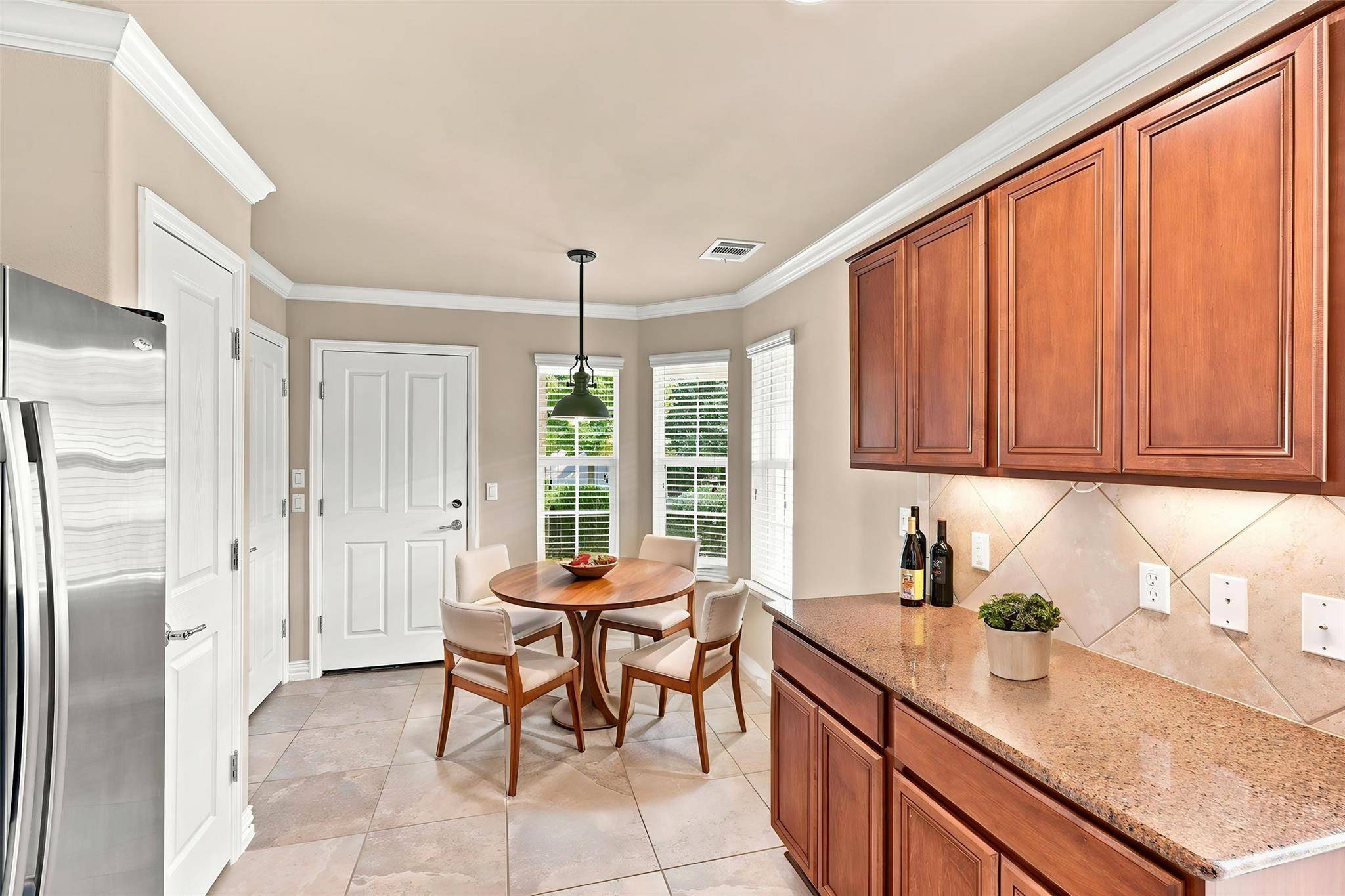 114 Eisenhower CT, Georgetown, TX 78633