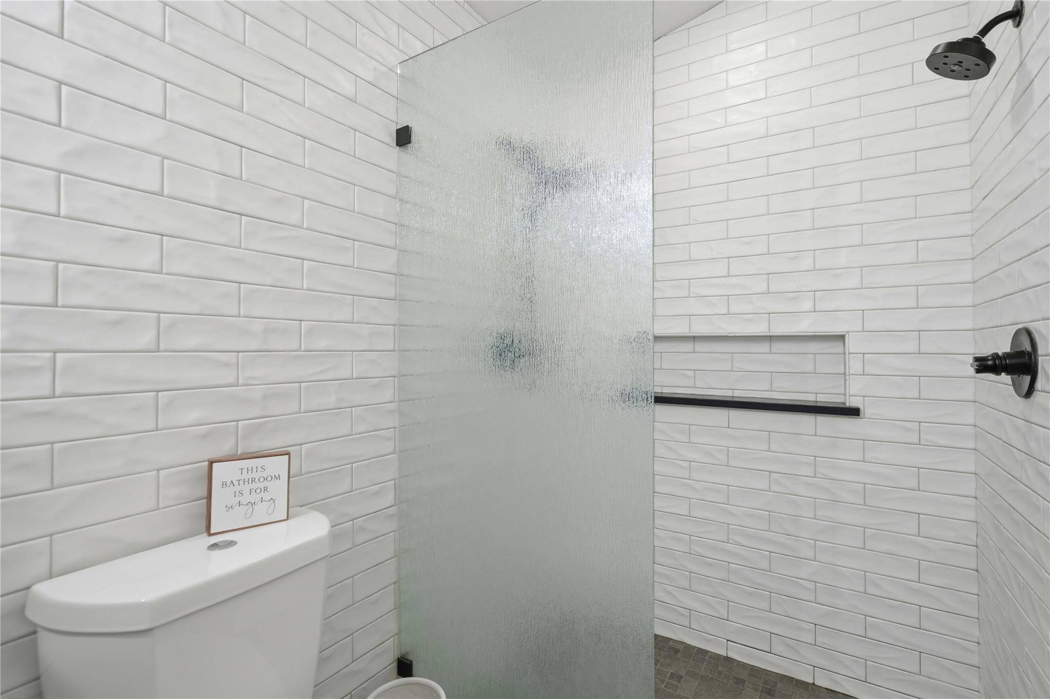 18406 Roundrock RD, Jonestown, TX 78645