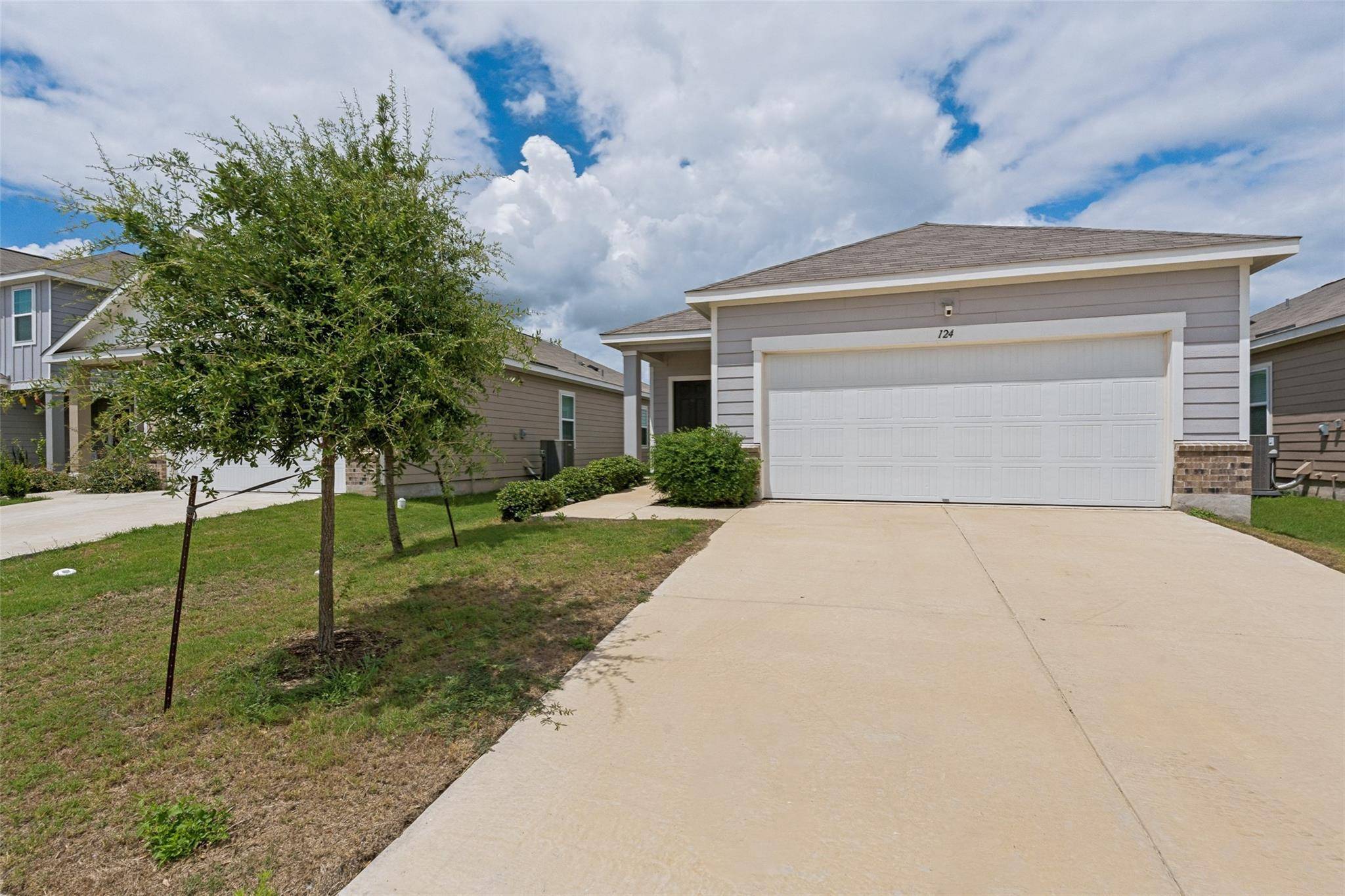 124 Bracken LN, Maxwell, TX 78656