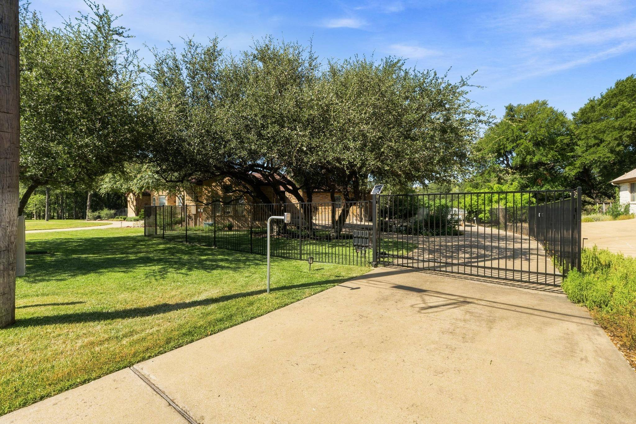 2308 Walsh DR, Round Rock, TX 78681