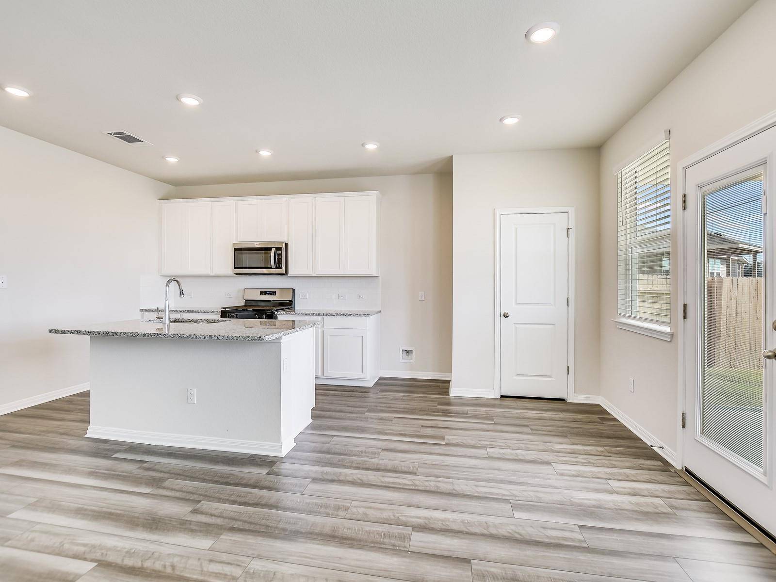 108 Rivendale ST, Liberty Hill, TX 78642