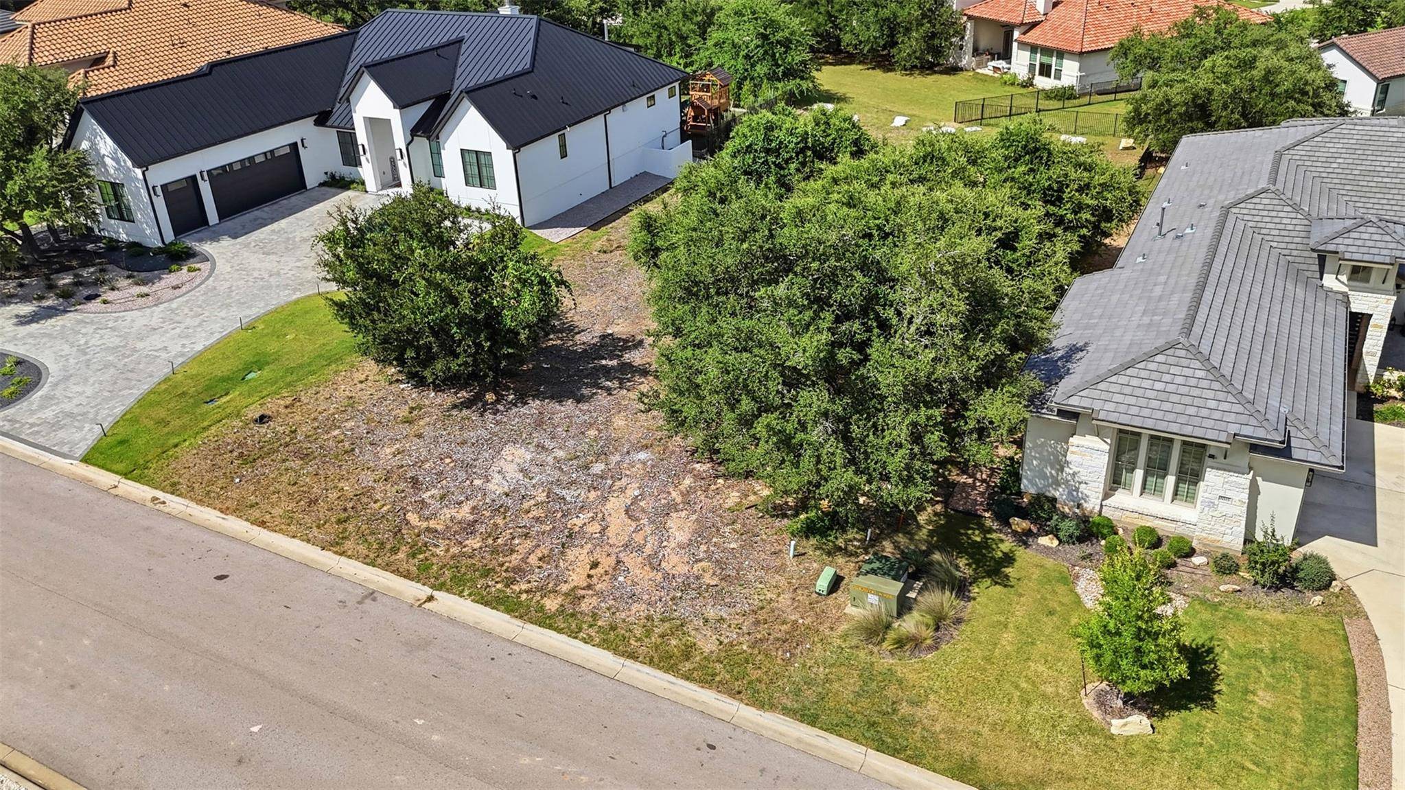1003 Flint Ridge TRL, Georgetown, TX 78628