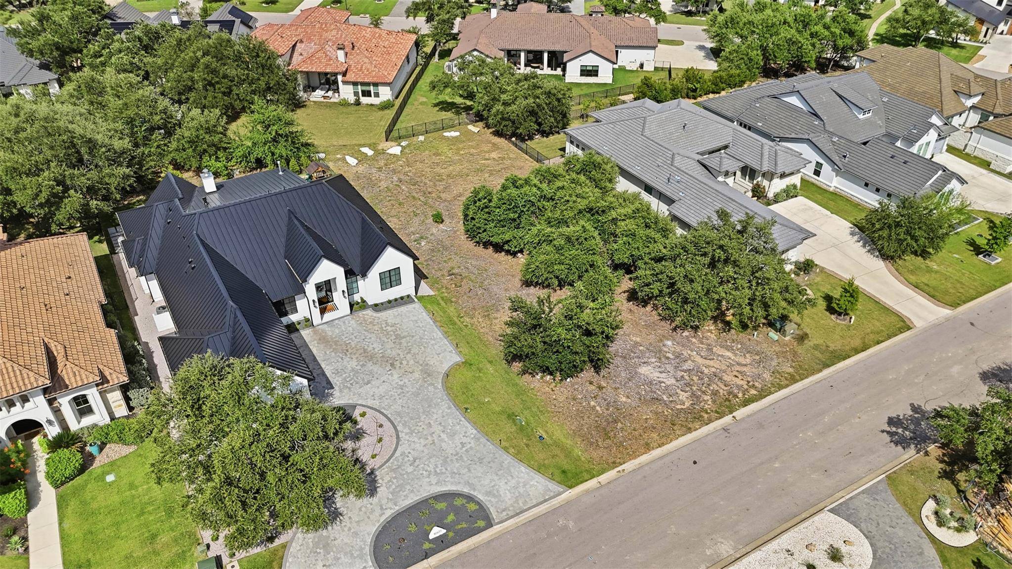 1003 Flint Ridge TRL, Georgetown, TX 78628