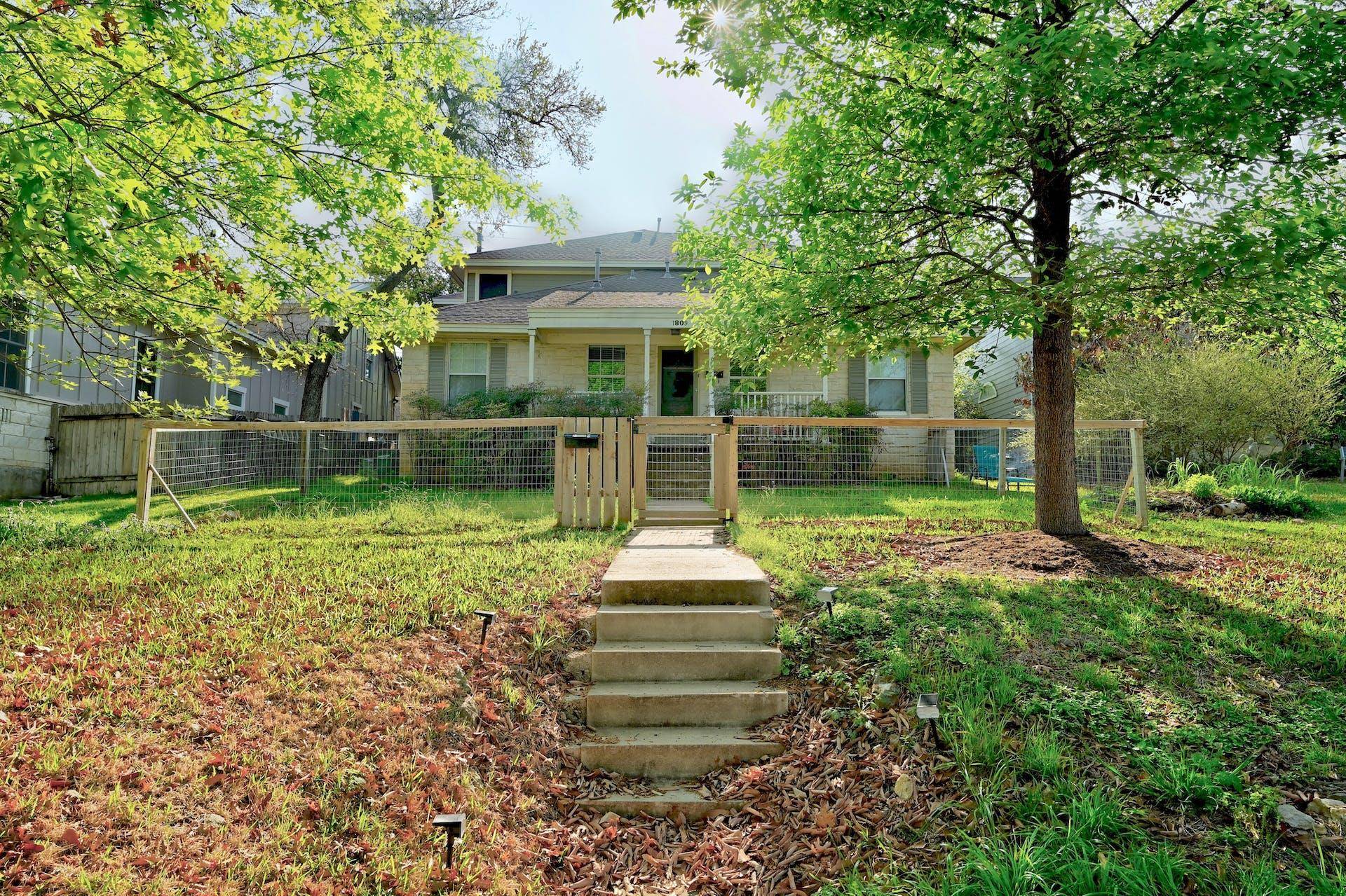 1809 W 39th ST #A/B, Austin, TX 78731