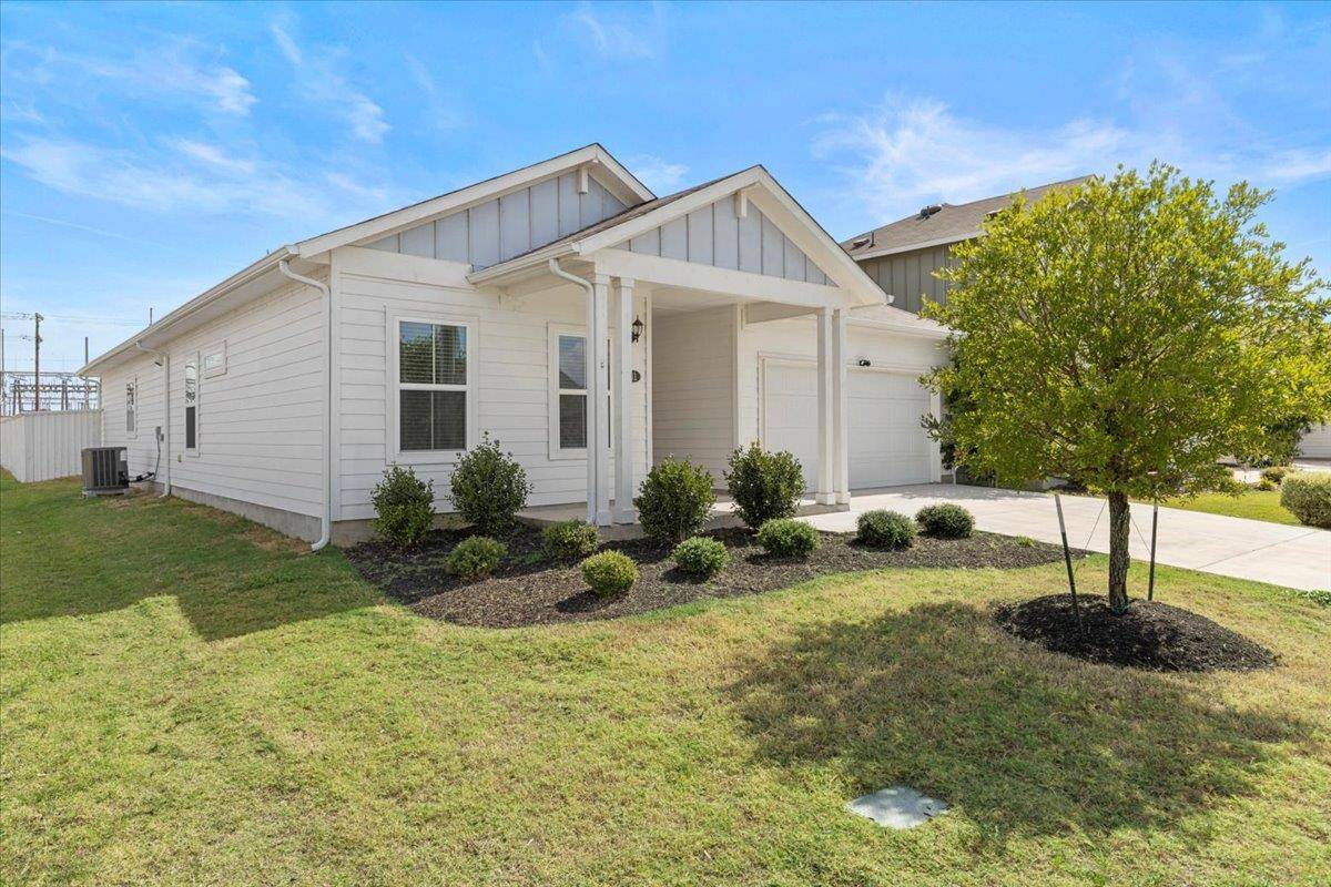 261 Hortus DR, Kyle, TX 78640