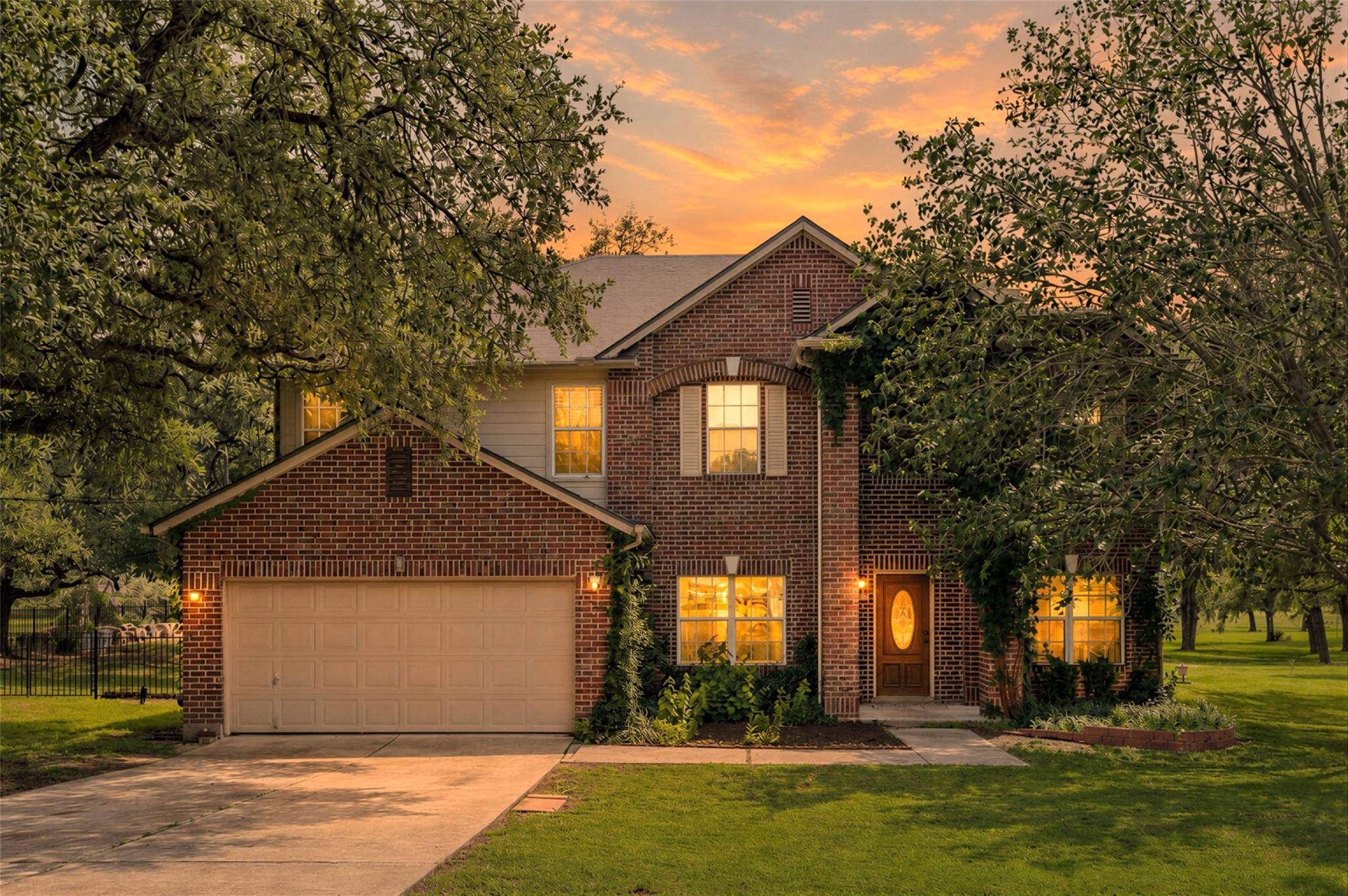 122 Avenida Brisa Fresca RD, Kyle, TX 78640