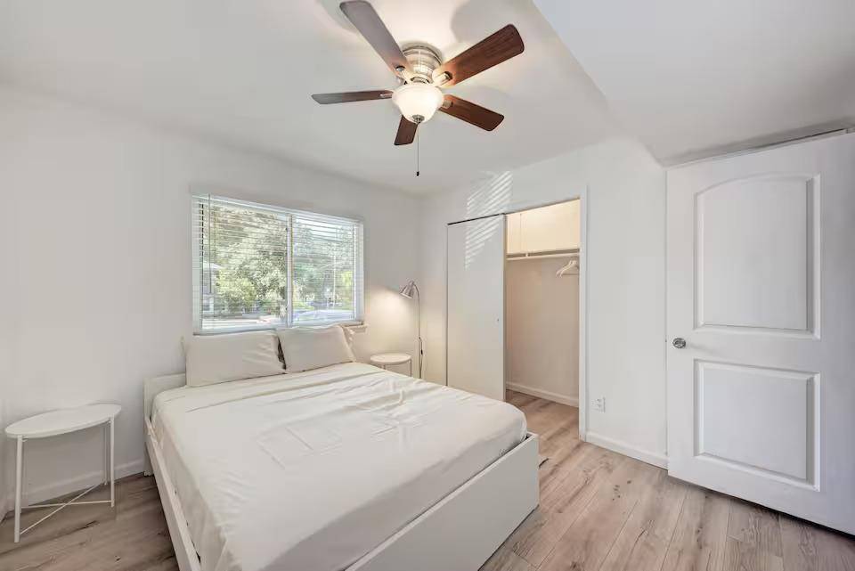 1106 W 22nd ST #4, Austin, TX 78705