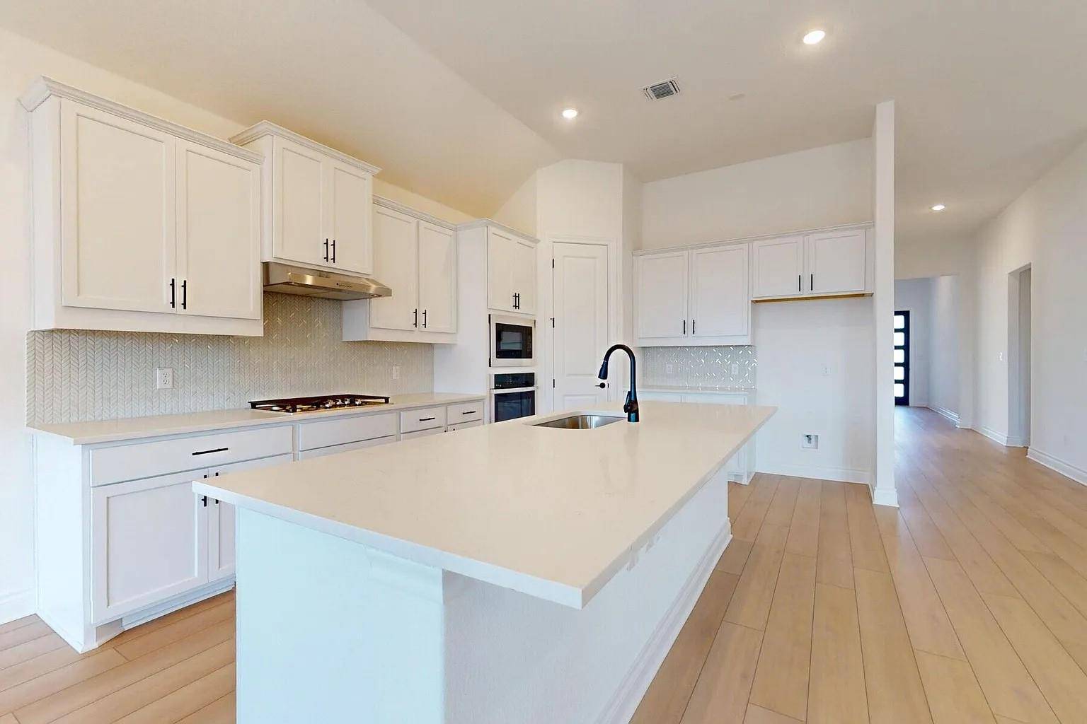 1208 White Daisy LN, Georgetown, TX 78628