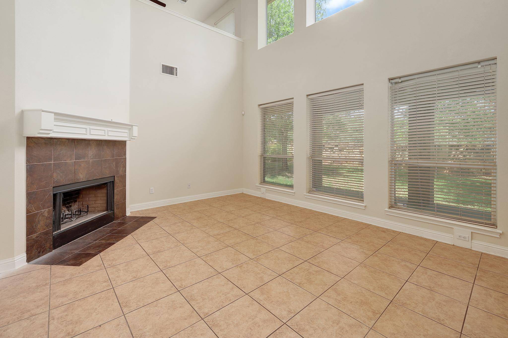 11904 Quassia DR, Austin, TX 78739