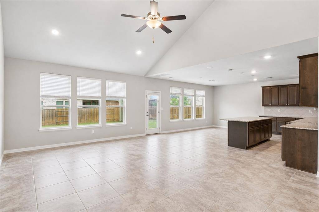 305 Painted Creek WAY, Kyle, TX 78640