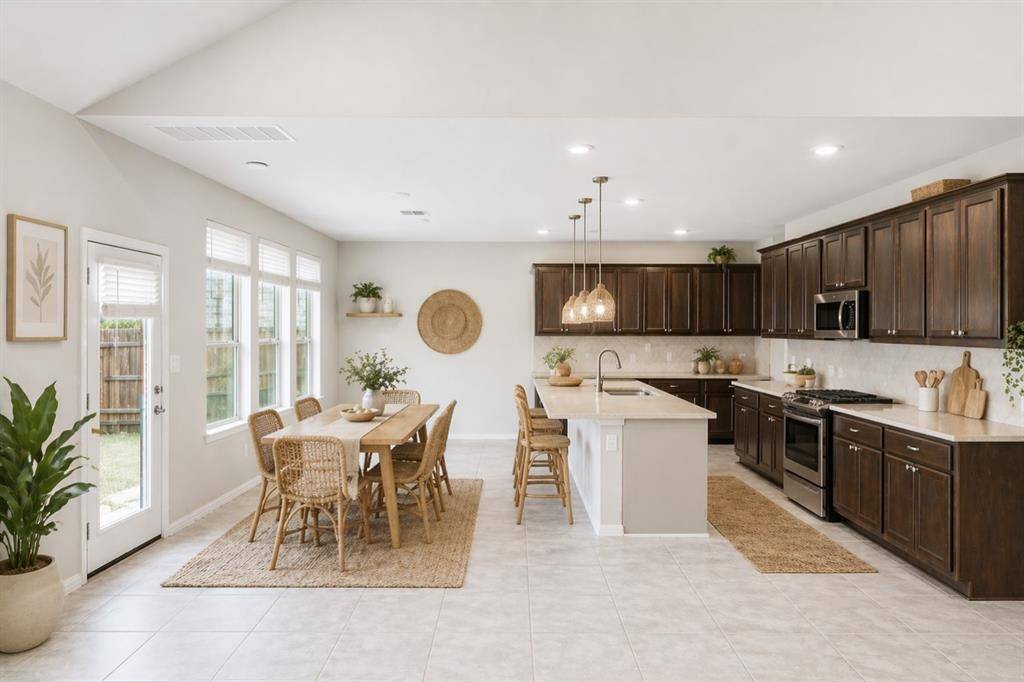 305 Painted Creek WAY, Kyle, TX 78640