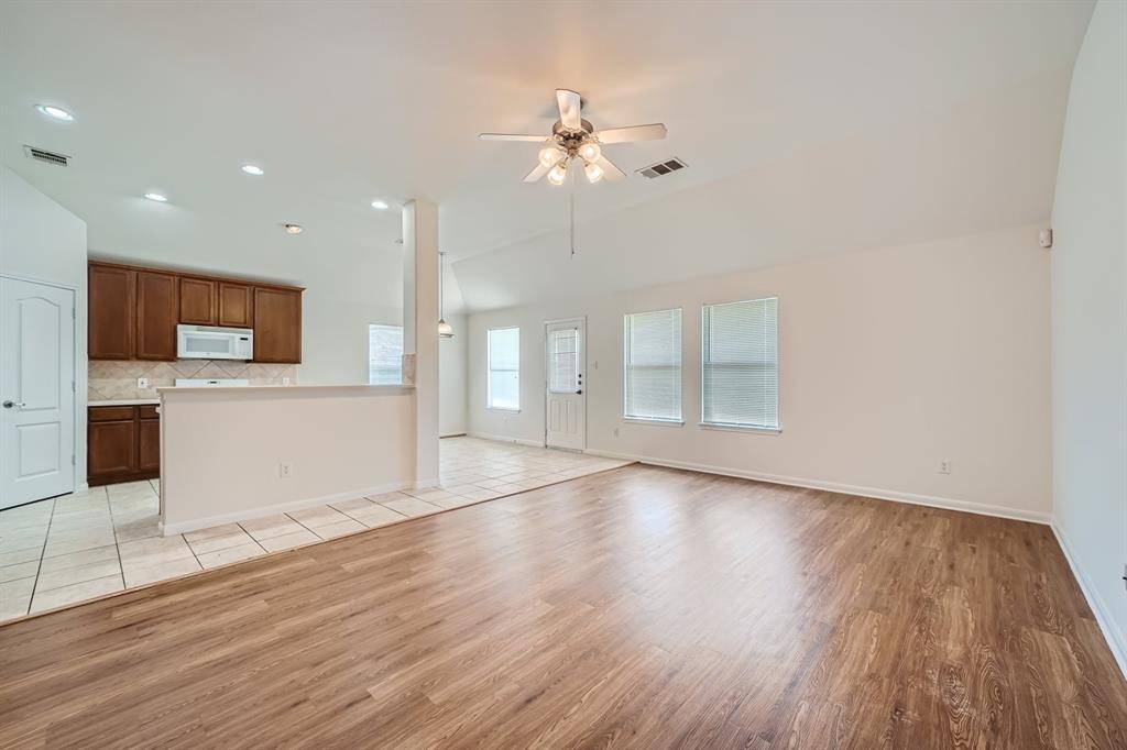 1508 Augusta Bend DR, Hutto, TX 78634