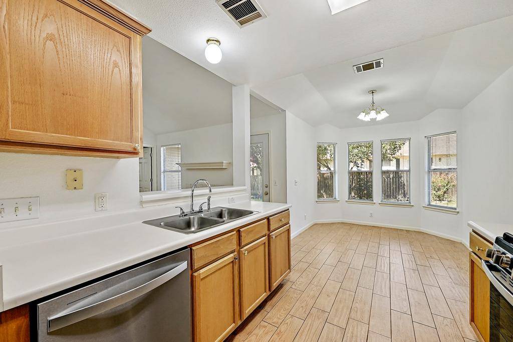 7212 Great Panda CV, Del Valle, TX 78617