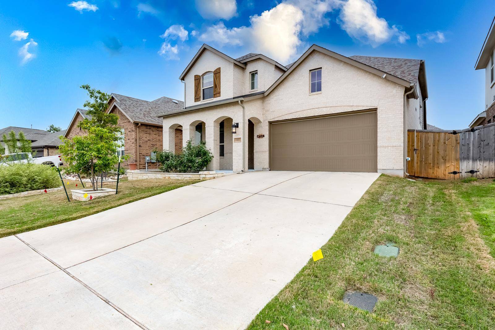 833 Whitetail DR, Round Rock, TX 78681