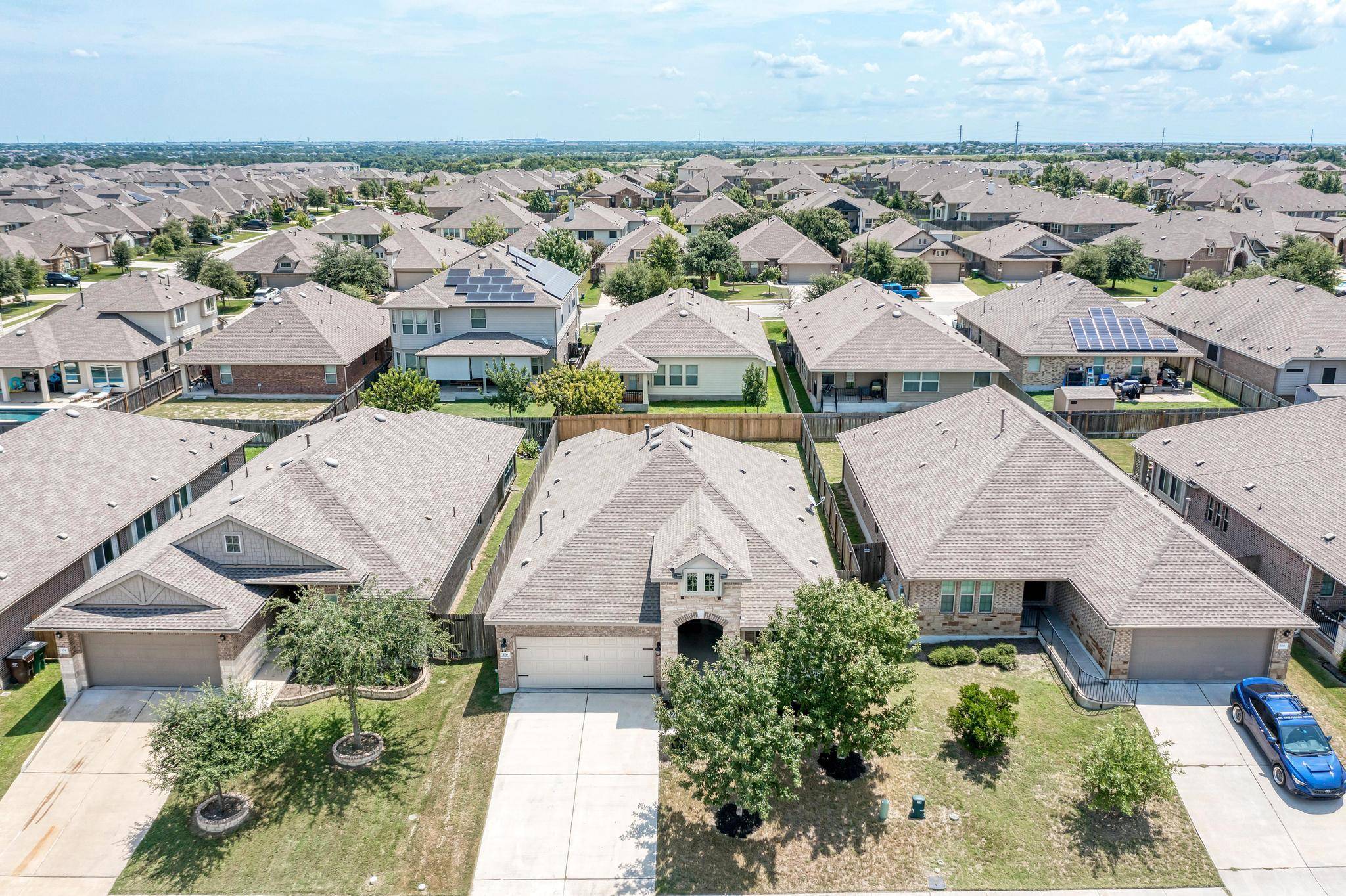170 MOUNT ELLEN ST, Hutto, TX 78634