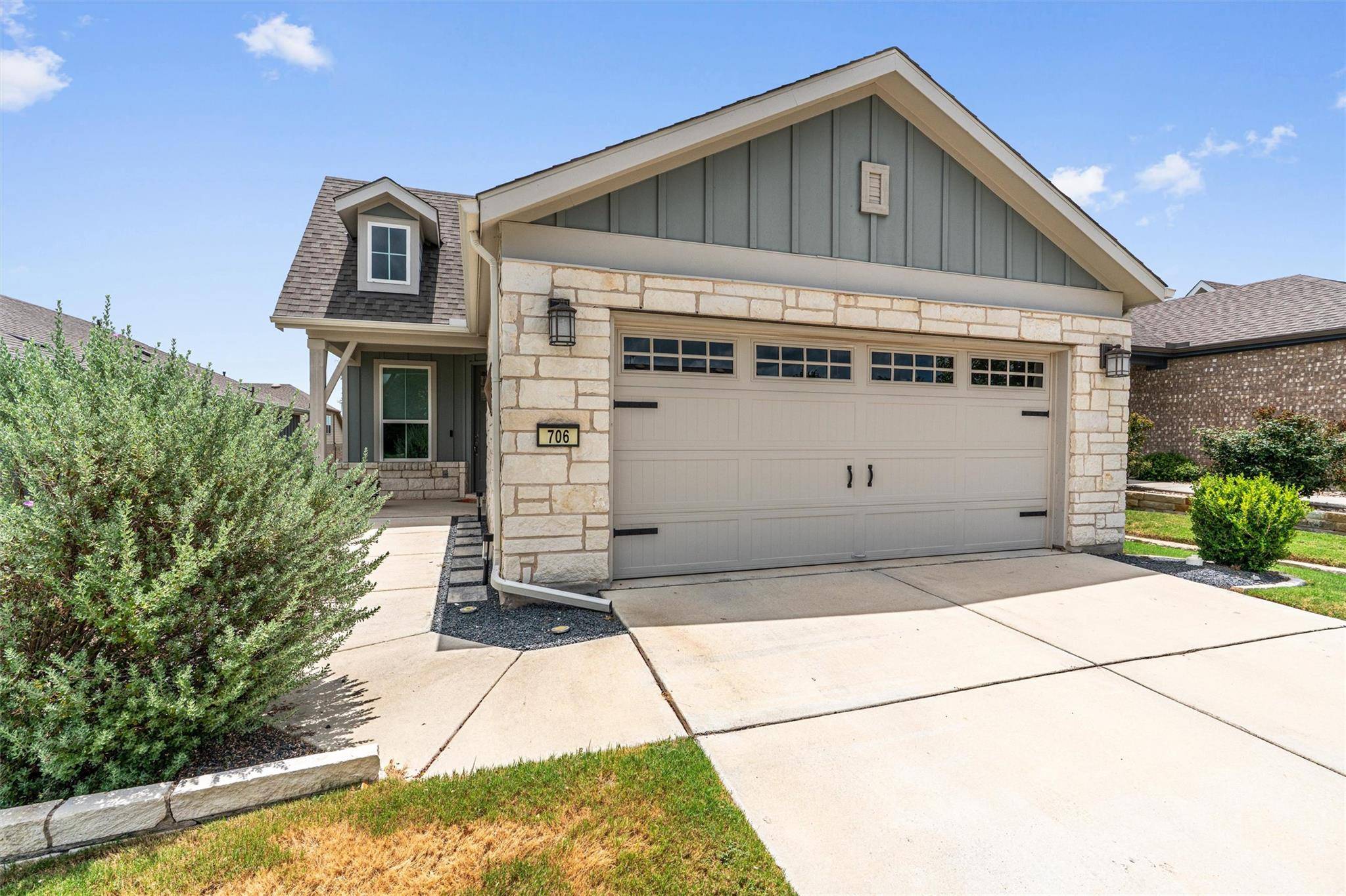 706 Kitty Hawk RD, Georgetown, TX 78633
